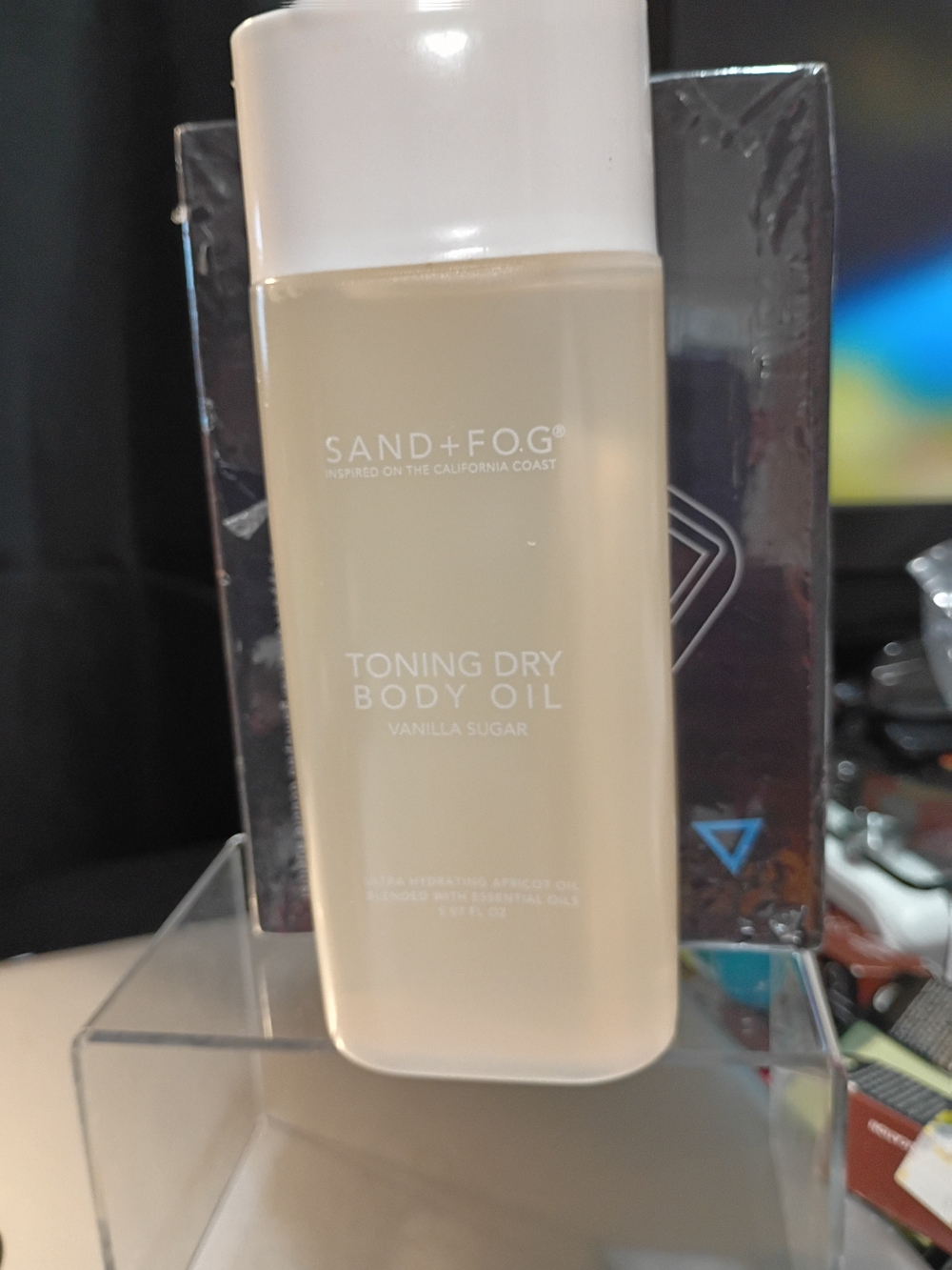 Sand+Fog Vanilla Sugar Toning Dry Body Oil - White